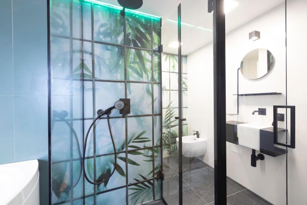 Bali Aqua&Charme Bed & Breakfast Гаета Екстериор снимка